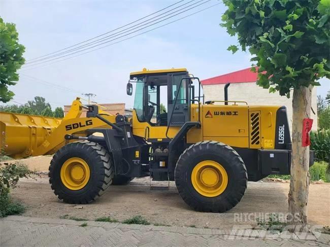 SDLG LG 956 L Gumikerekes homlokrakodók