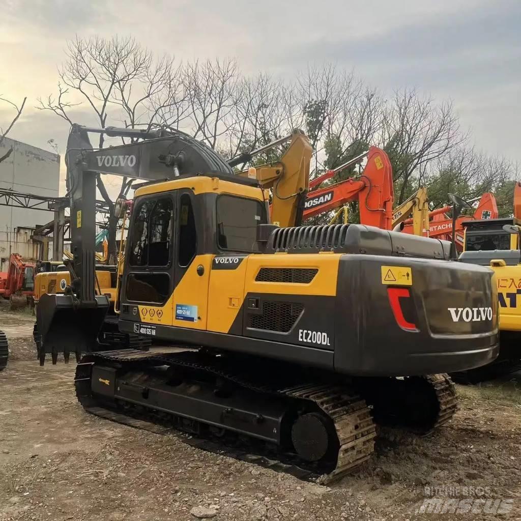 Volvo EC200DL Lánctalpas kotrók