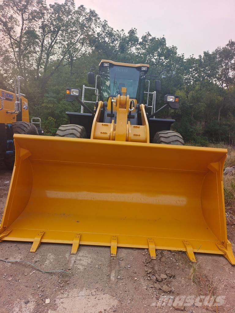 SDLG LG 956 F Gumikerekes homlokrakodók