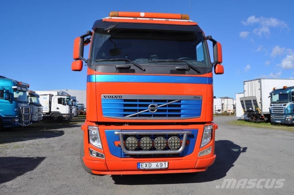Volvo FH 520 8*2 Horgos rakodó teherautók