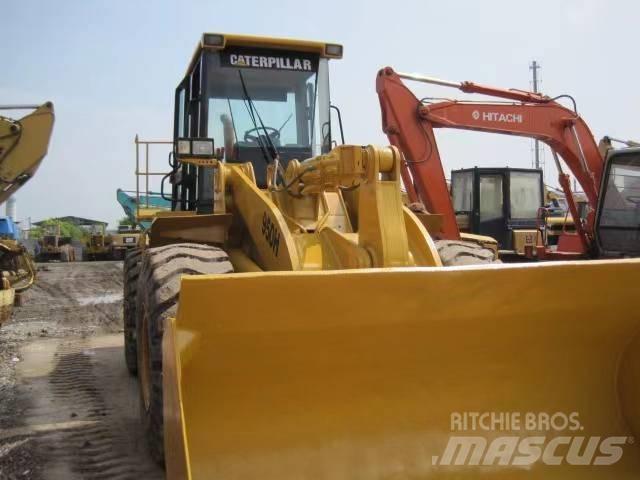 CAT 950 H St VZO Gumikerekes homlokrakodók