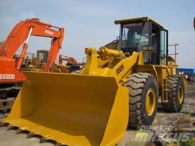 CAT 950 H St VZO Gumikerekes homlokrakodók