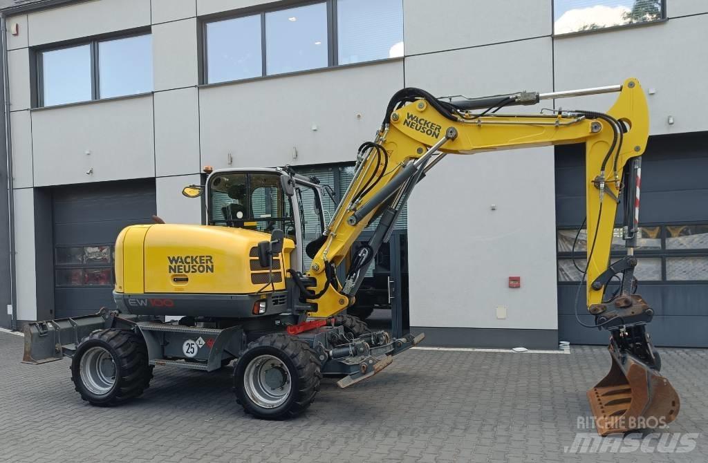 Wacker Neuson EW 100 Gumikerekes kotrók