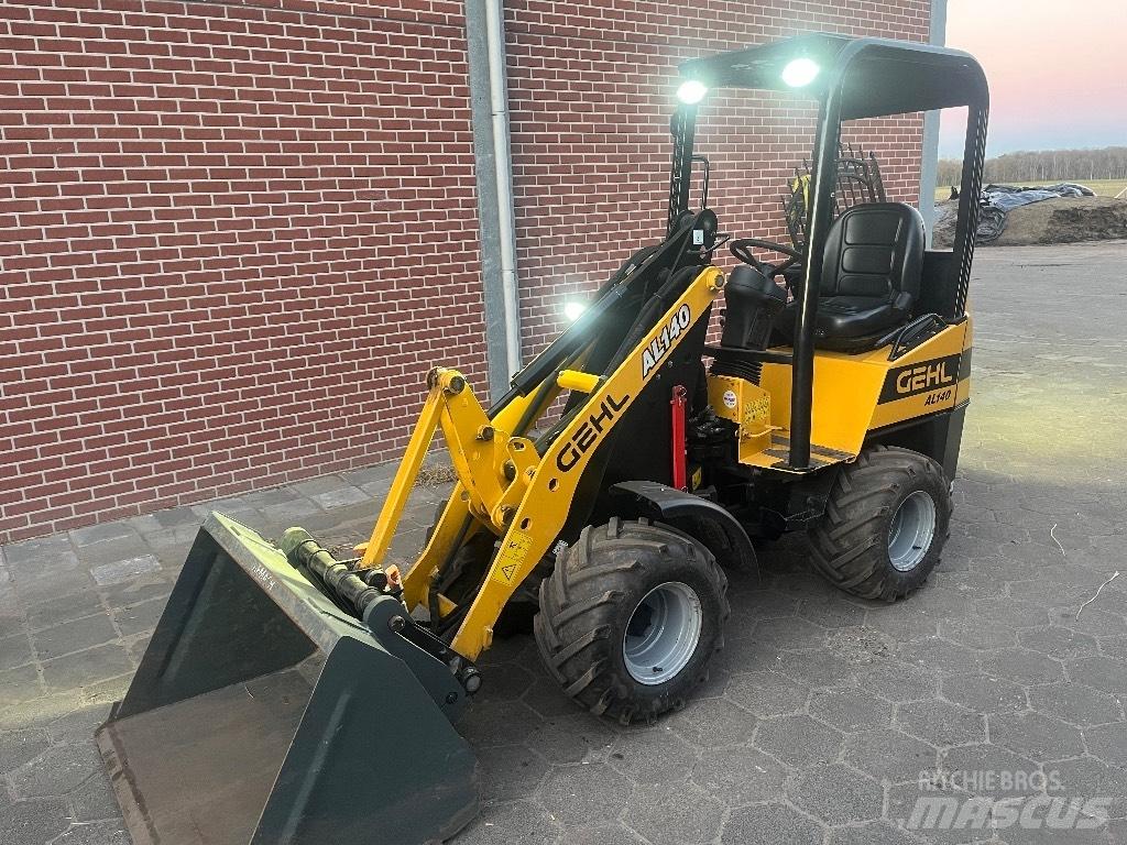 Gehl AL 140 Mini homlokrakodók