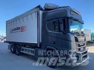 Scania R580 Flisbil Deszkaszállító teherautók