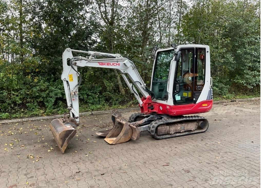 Takeuchi TB228 Mini kotrók < 7t