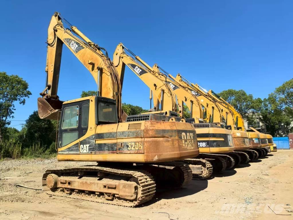 CAT 320 B L Lánctalpas kotrók