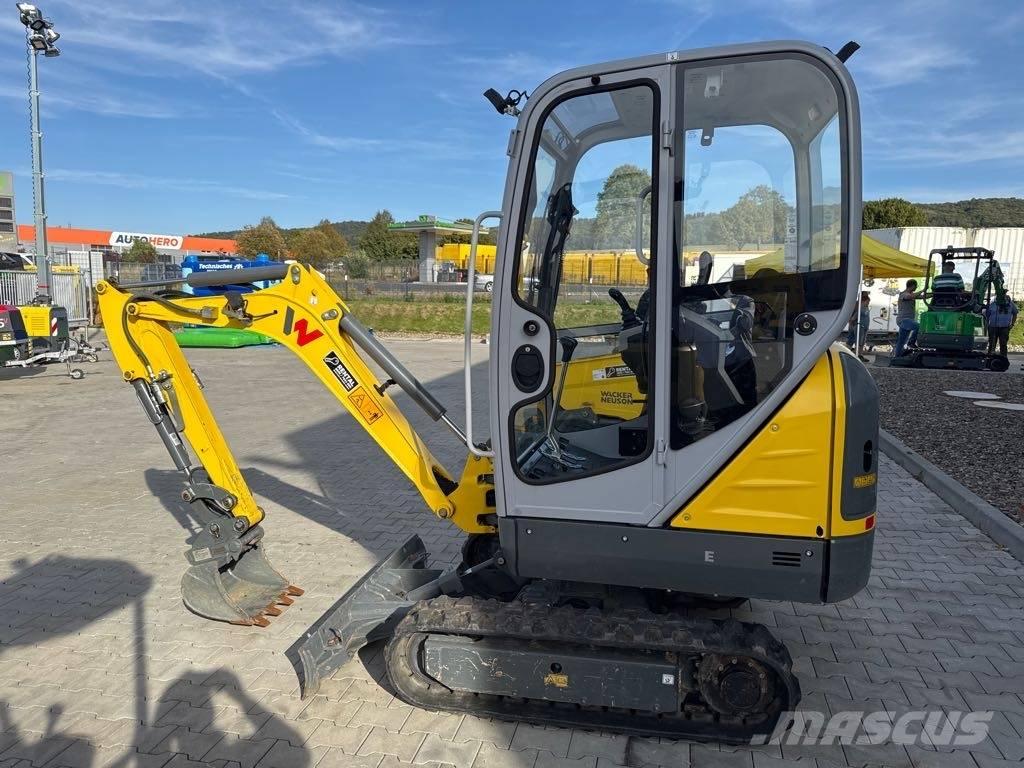Wacker Neuson ET16 Lánctalpas kotrók