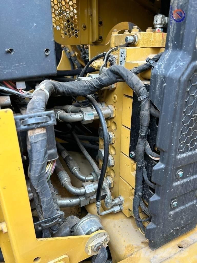 CAT 307.5 Mini kotrók < 7t