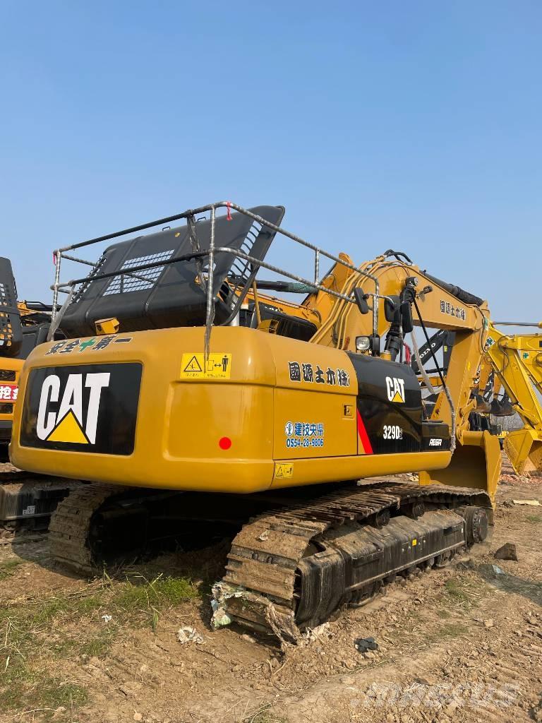 CAT 329 Lánctalpas kotrók