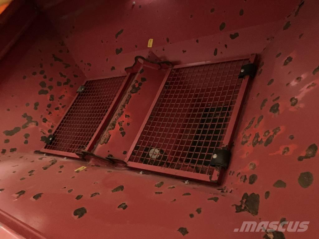 Bredal B2XL Trágyaszóró