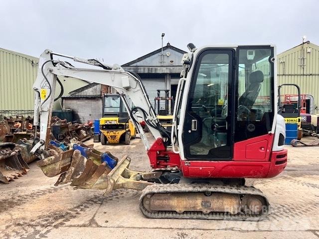 Takeuchi TB 230 Mini kotrók < 7t
