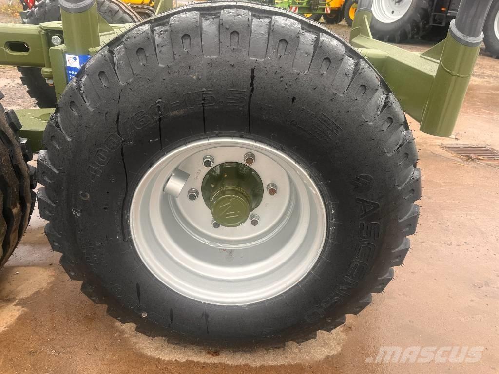 Farma T9 DS Erdészeti pótkocsik