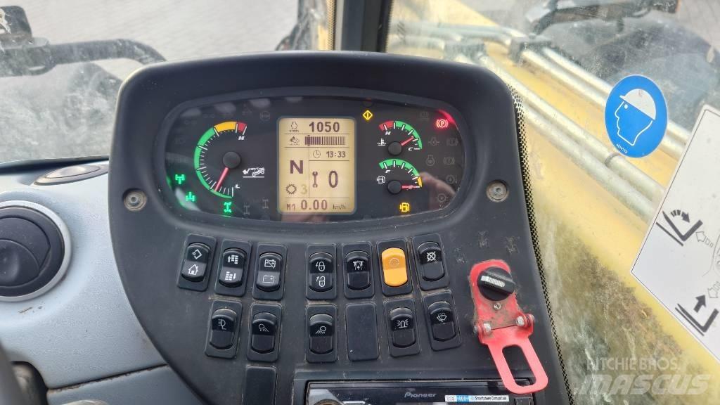 New Holland TH 7.42 Teleszkópos rakodók