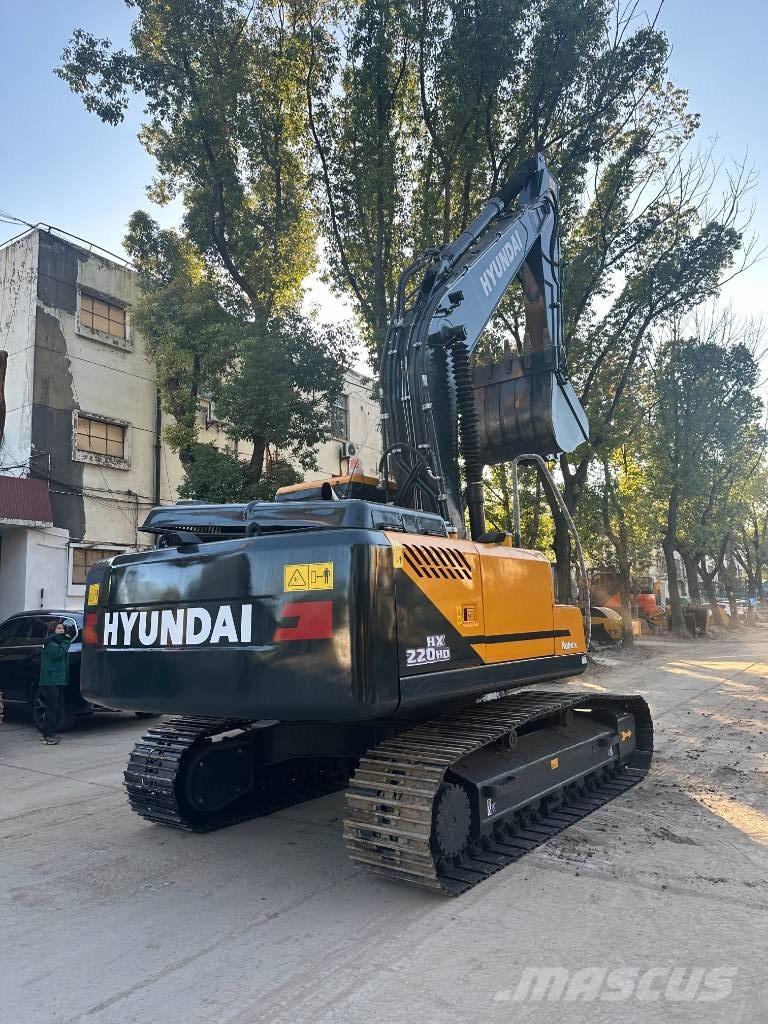 Hyundai HX 220 Lánctalpas kotrók