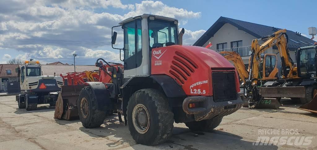 O&K L 25.5 Gumikerekes homlokrakodók