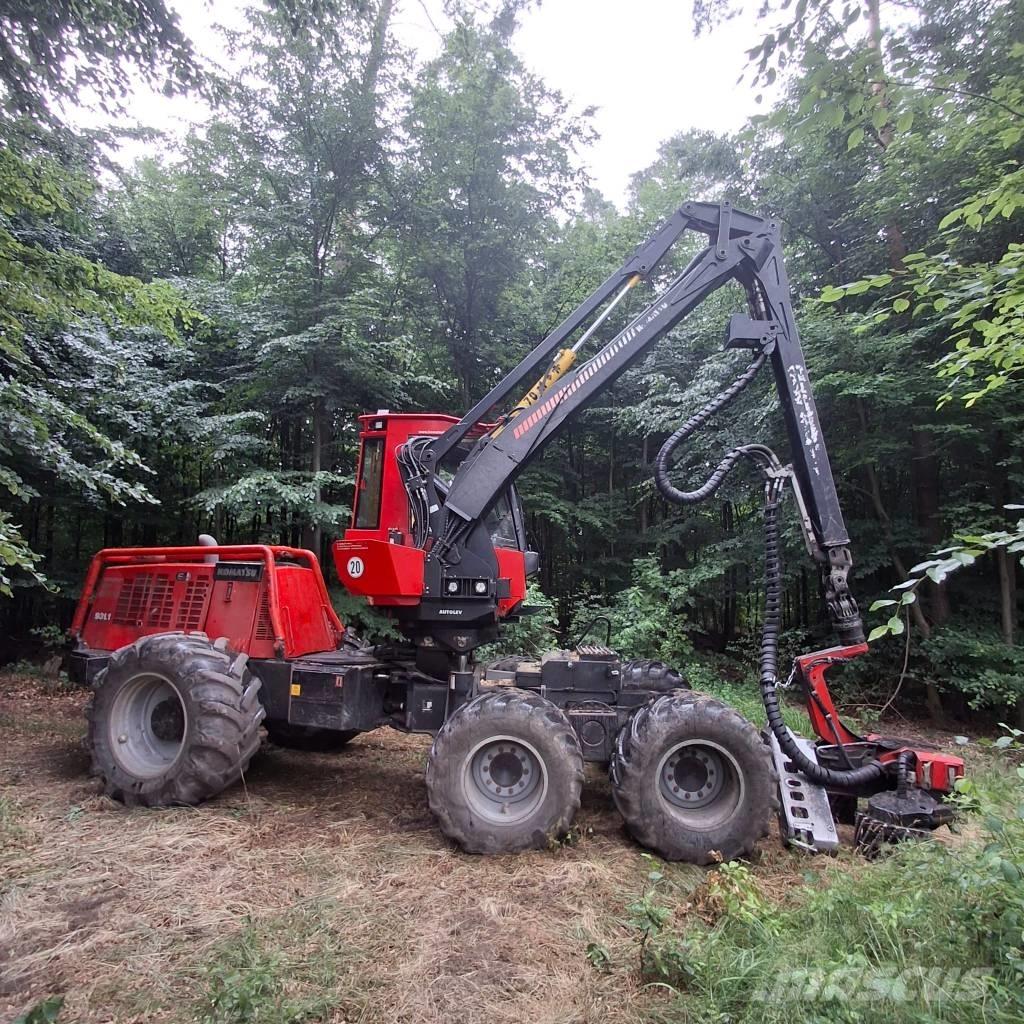Komatsu 931.1 Betakarítók