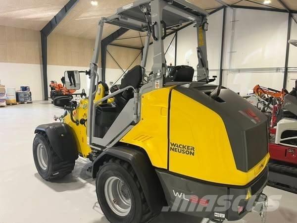 Wacker Neuson WL 28 Gumikerekes homlokrakodók