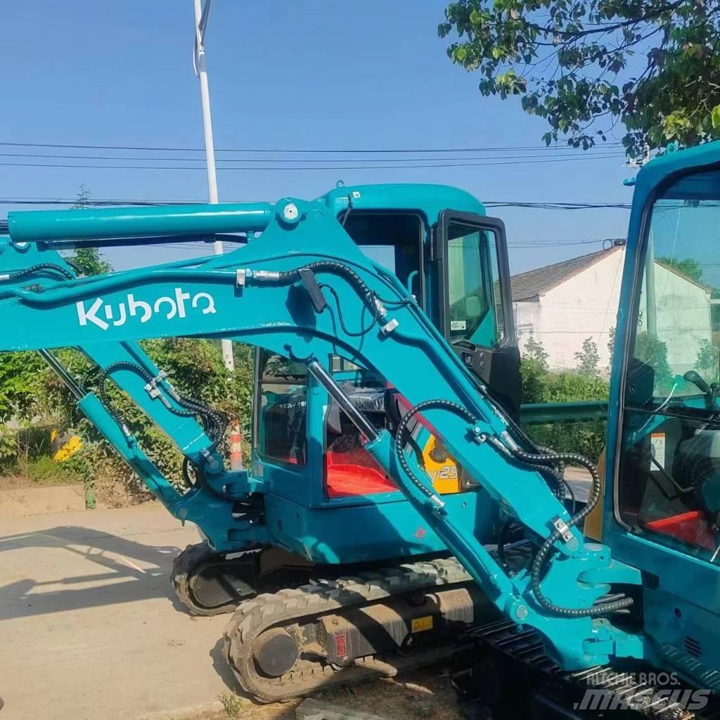 Kubota U 25 Mini kotrók < 7t