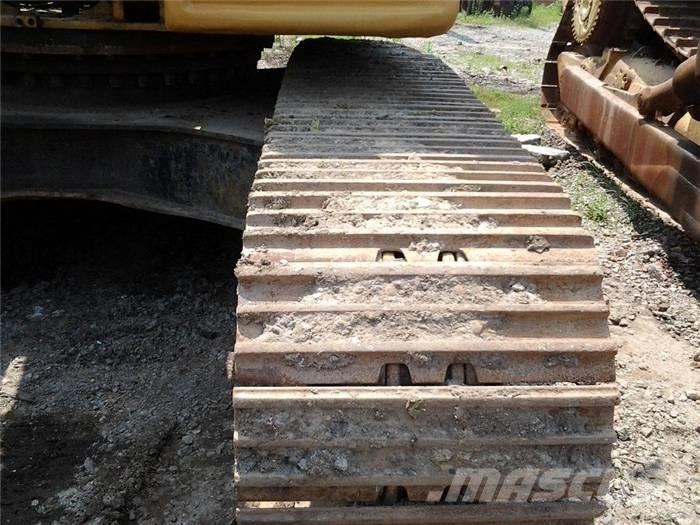 CAT 330 B Lánctalpas kotrók