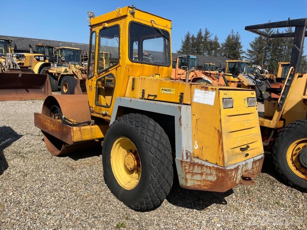 Bomag BW172 Egydobos hengerek