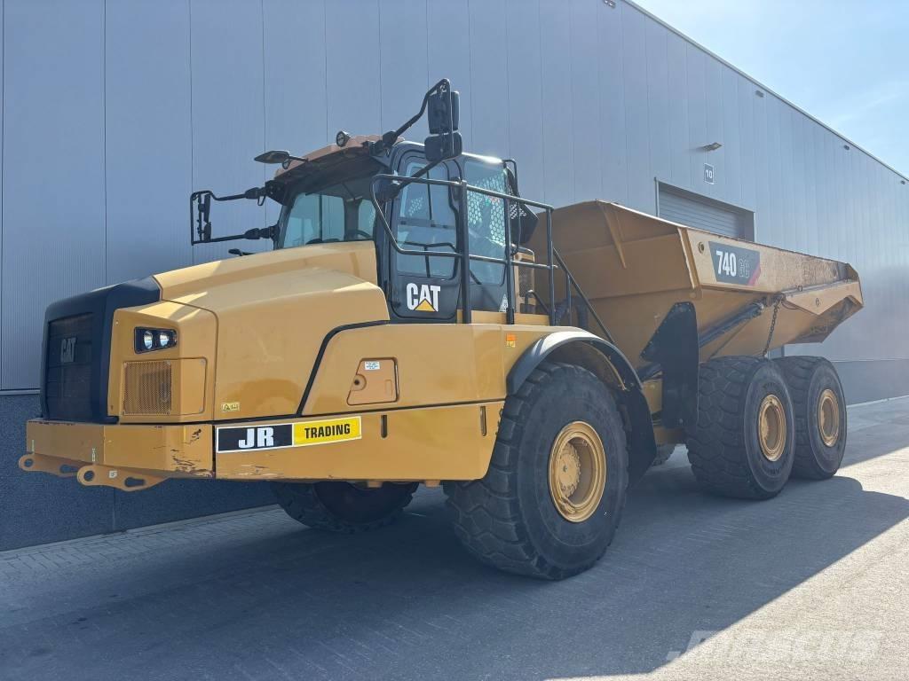 CAT 740 GC Csuklósdömperek
