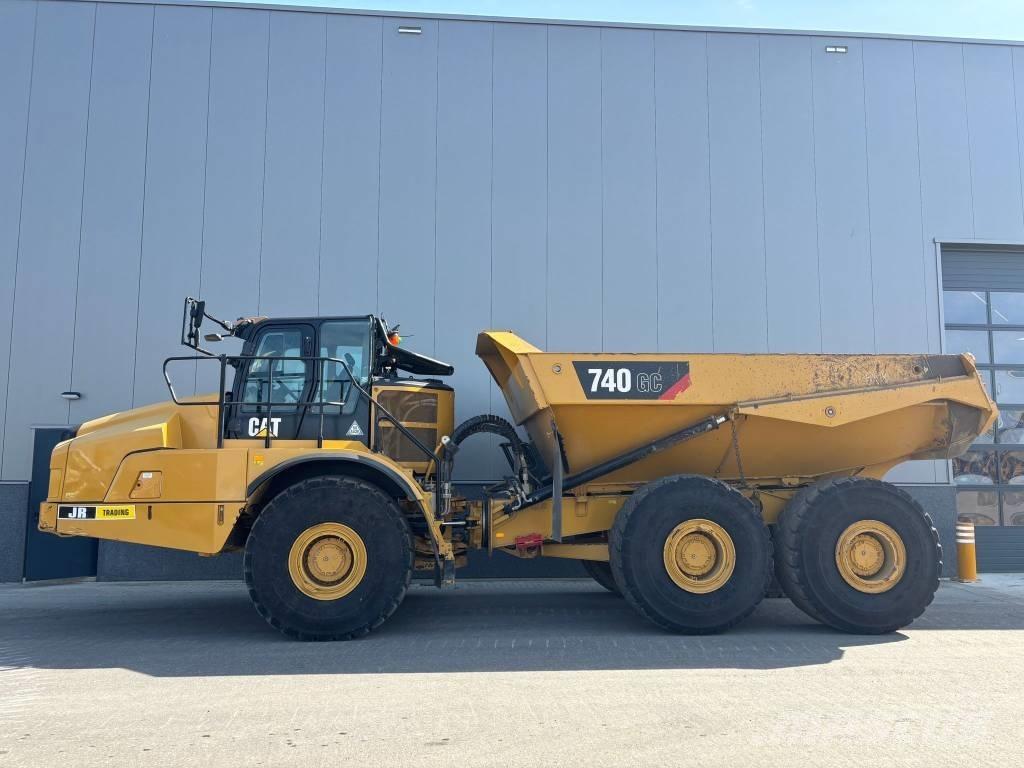 CAT 740 GC Csuklósdömperek
