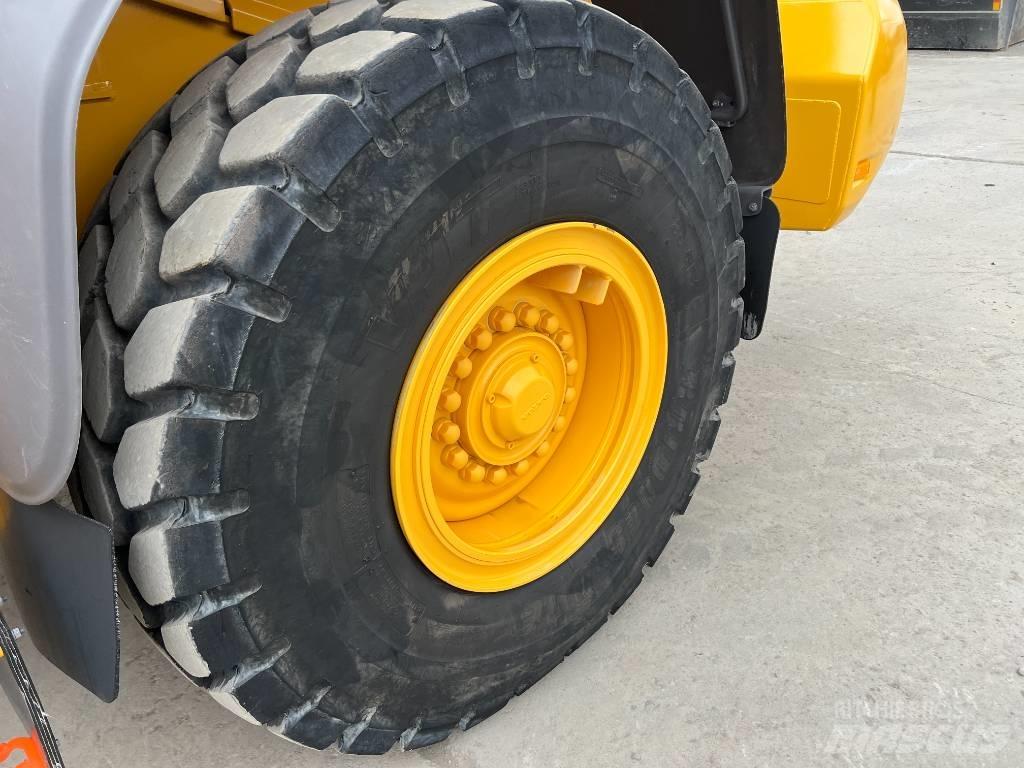 Volvo L70H2 Gumikerekes homlokrakodók