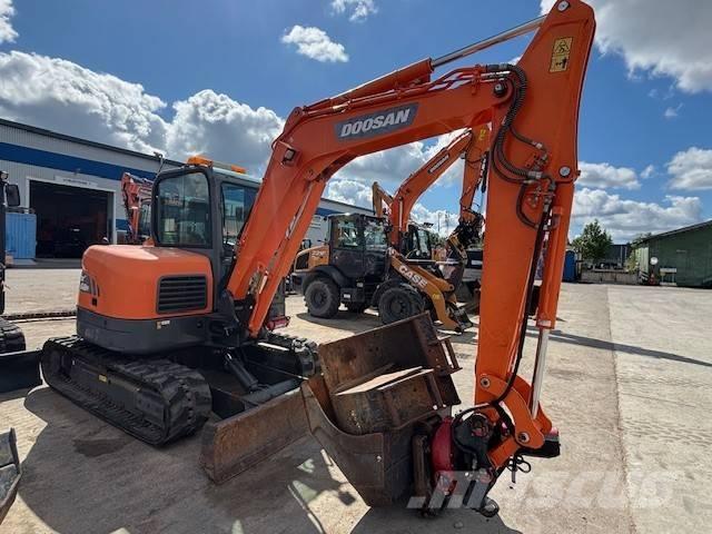 Doosan DX 62 R-3 Mini kotrók < 7t