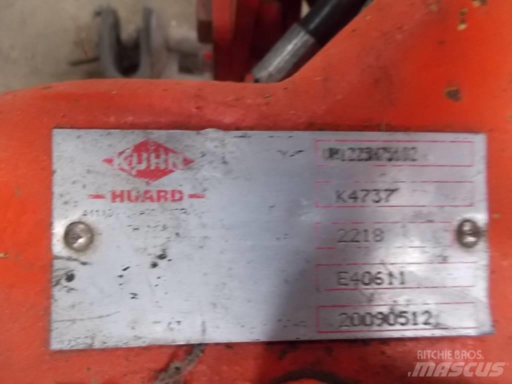 Kuhn Vari-Master 122 Váltvaforgató ekék