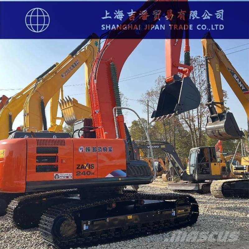 Hitachi ZX 240 Lánctalpas kotrók