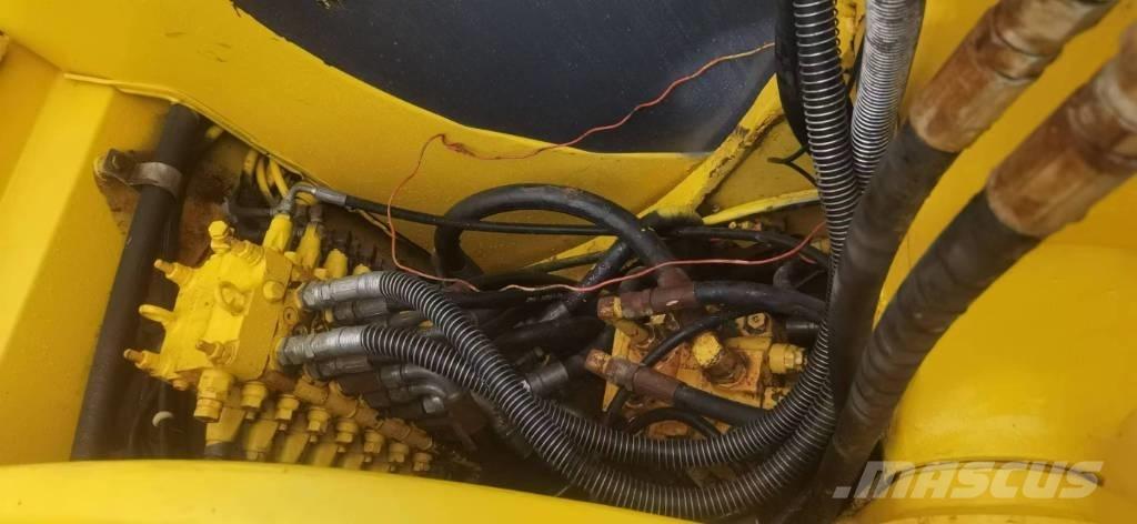 Komatsu PC 60-7 Lánctalpas kotrók