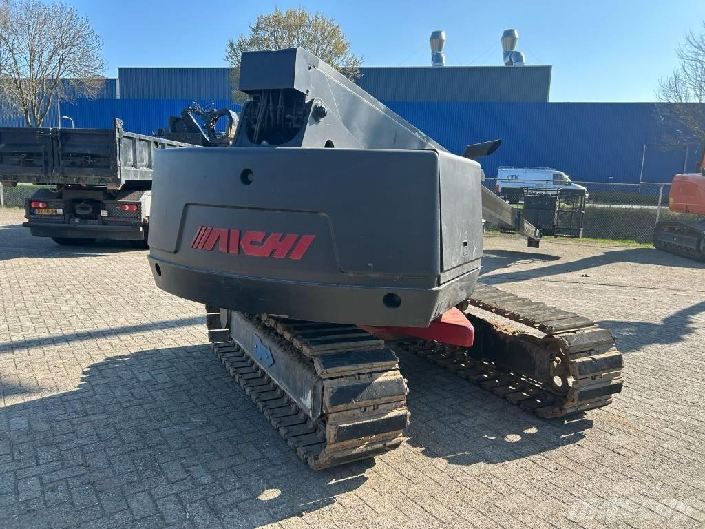 Aichi SR 123 Teleszkópos emelők