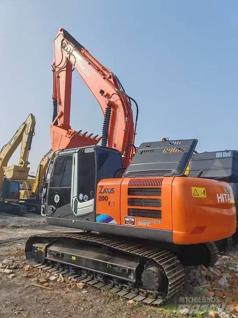 Hitachi 200-3 Lánctalpas kotrók