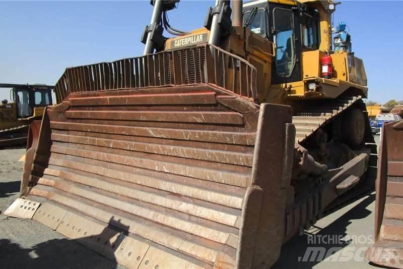 CAT D9R lánctalpas dózerek