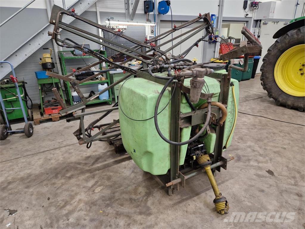 Tecnoma 800 Liter Vontatott trágyaszórók