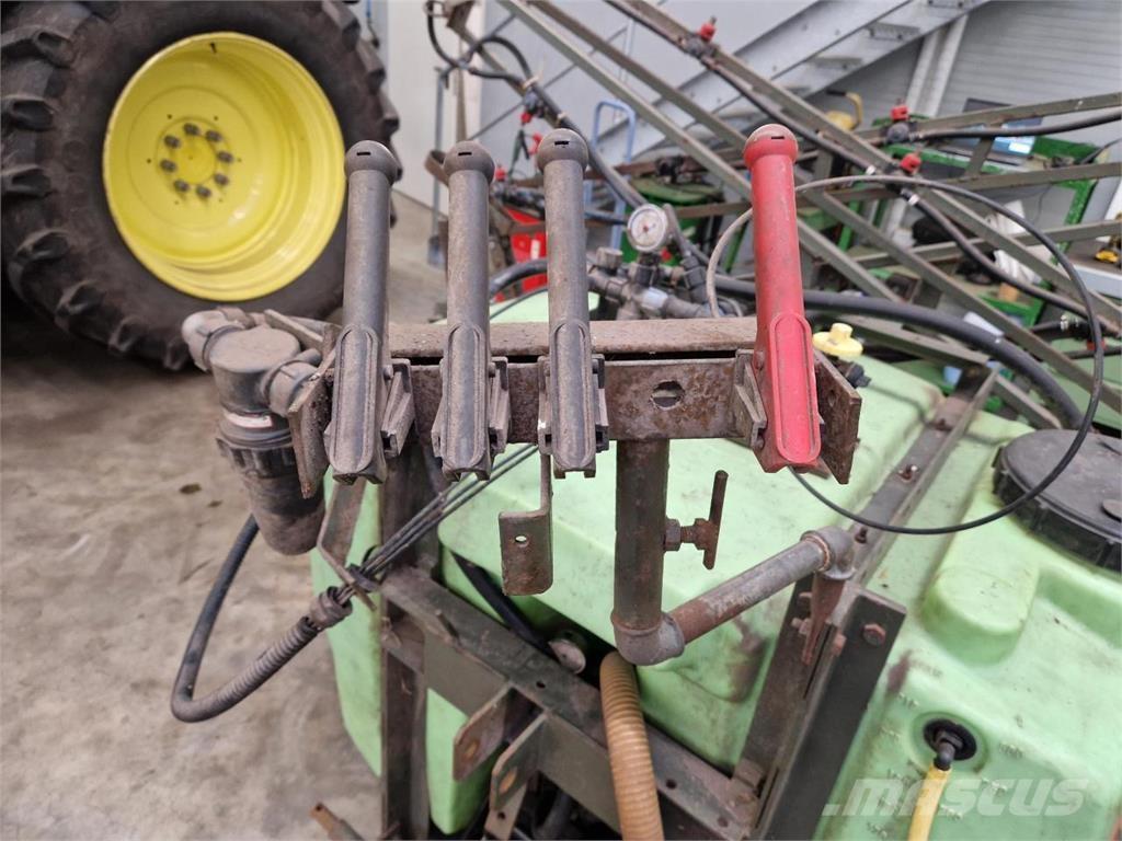 Tecnoma 800 Liter Vontatott trágyaszórók