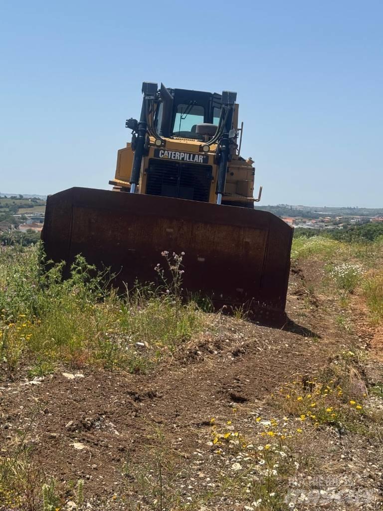 CAT D 6 T XL lánctalpas dózerek