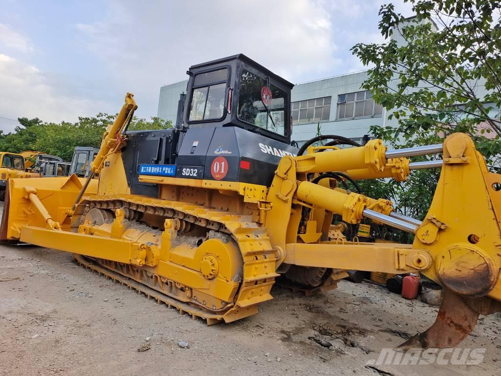 Shantui SD 32 lánctalpas dózerek