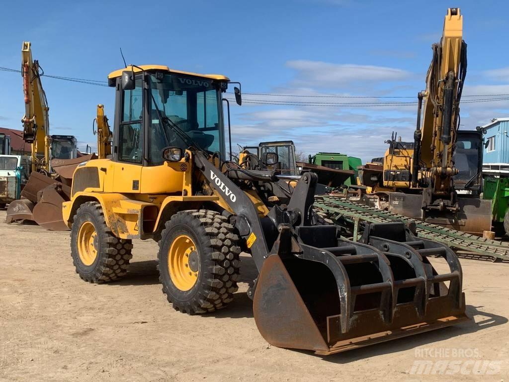 Volvo L 35 G Gumikerekes homlokrakodók