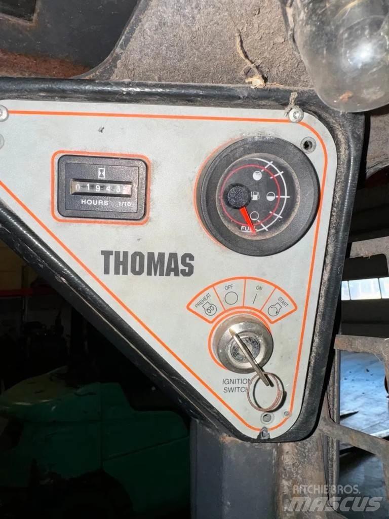 Thomas T153 Kompaktrakodók