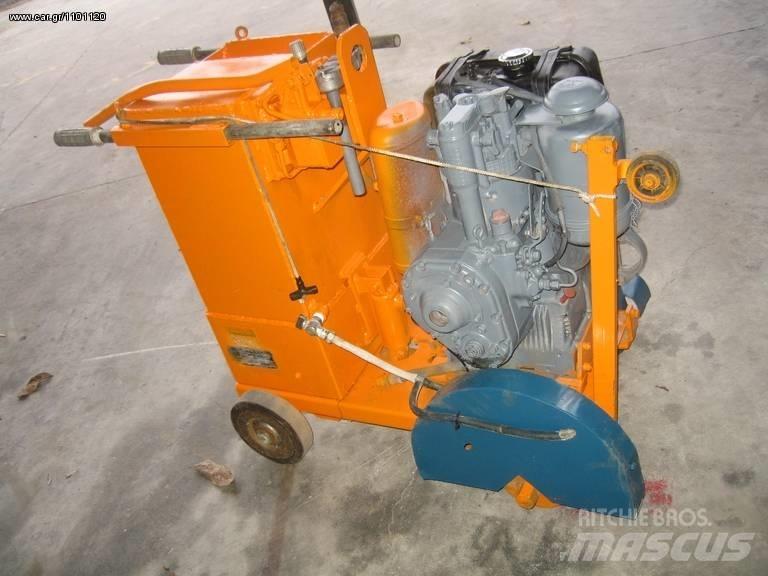 Bomag ΑΣΦΑΛΤΟΚΟΠΤΕΣ Aszfaltozógép tartozékok