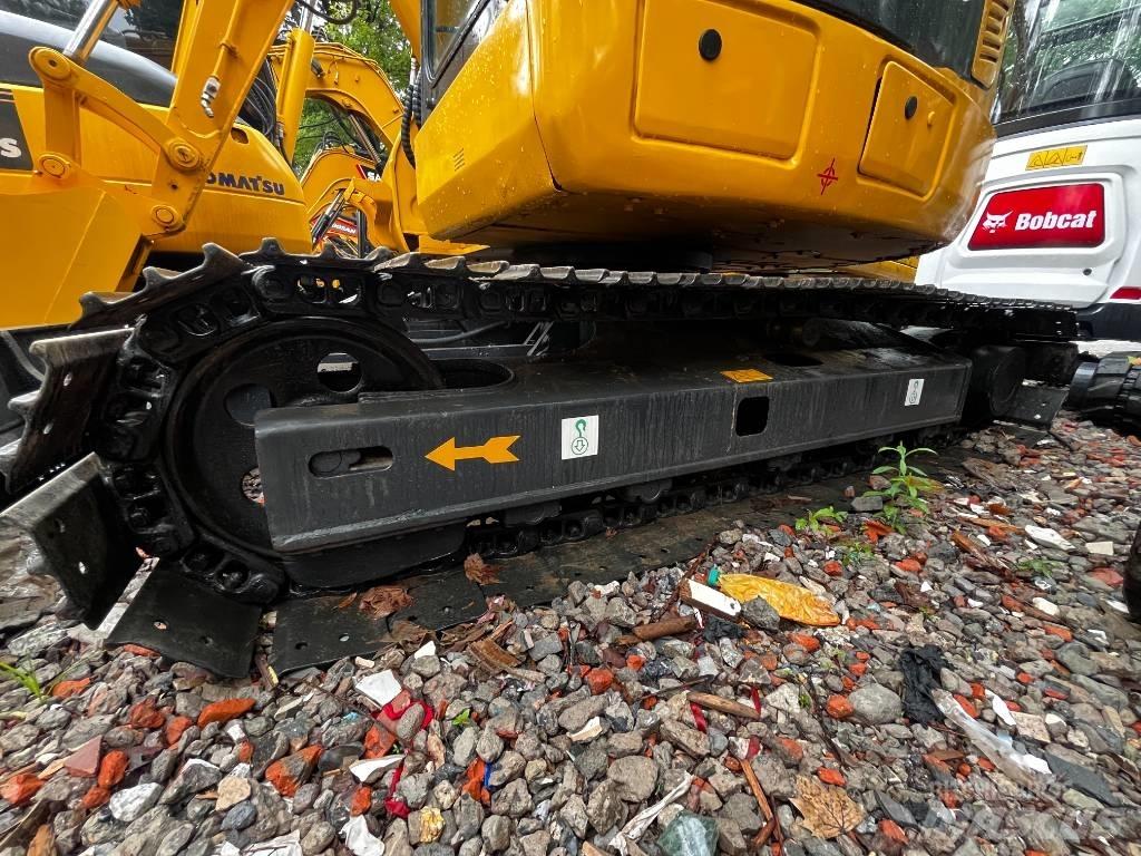 Komatsu PC 78 US Közepes (midi) kotrók 7 t - 12 t
