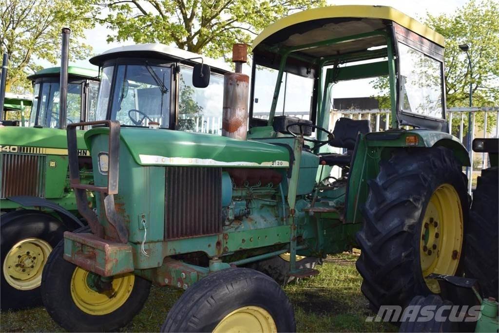 John Deere 2130 Traktorok