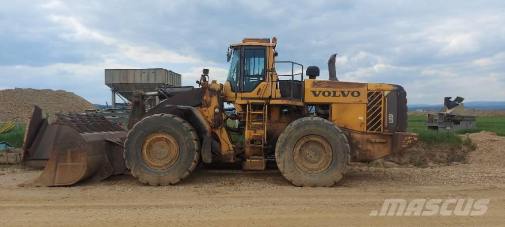Volvo L 350 F Gumikerekes homlokrakodók