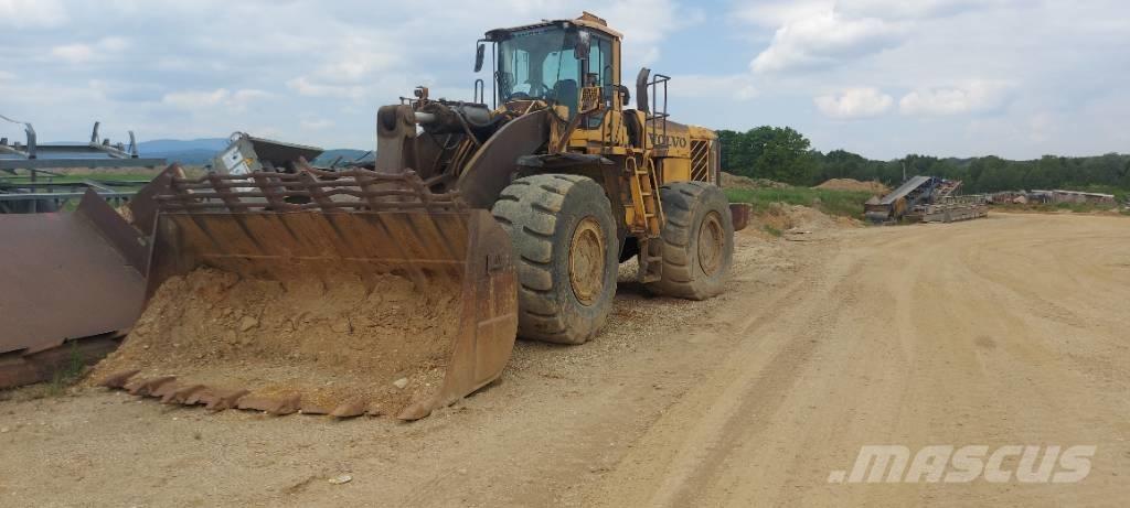 Volvo L 350 F Gumikerekes homlokrakodók