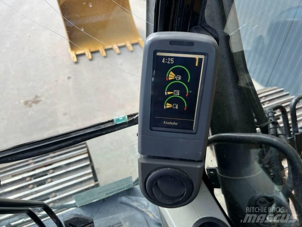 CAT 323D LN VA Lánctalpas kotrók