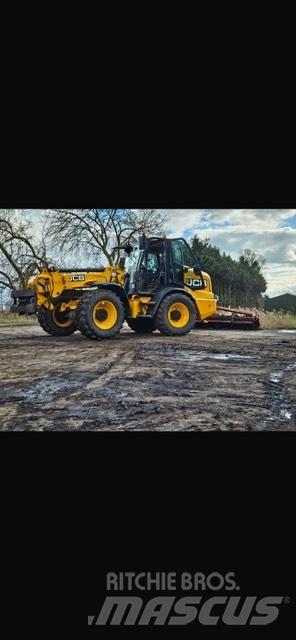 JCB TM 320 S Teleszkópos mezőgazdasági rakodók