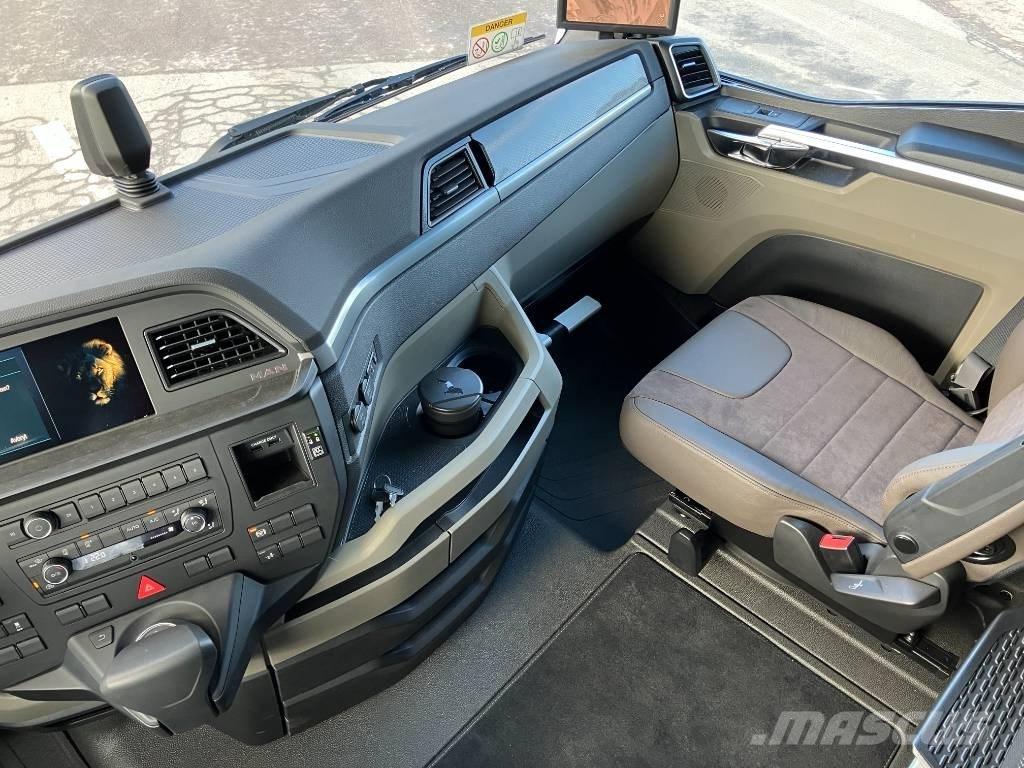 MAN TGX 26.520 Dobozos teherautók
