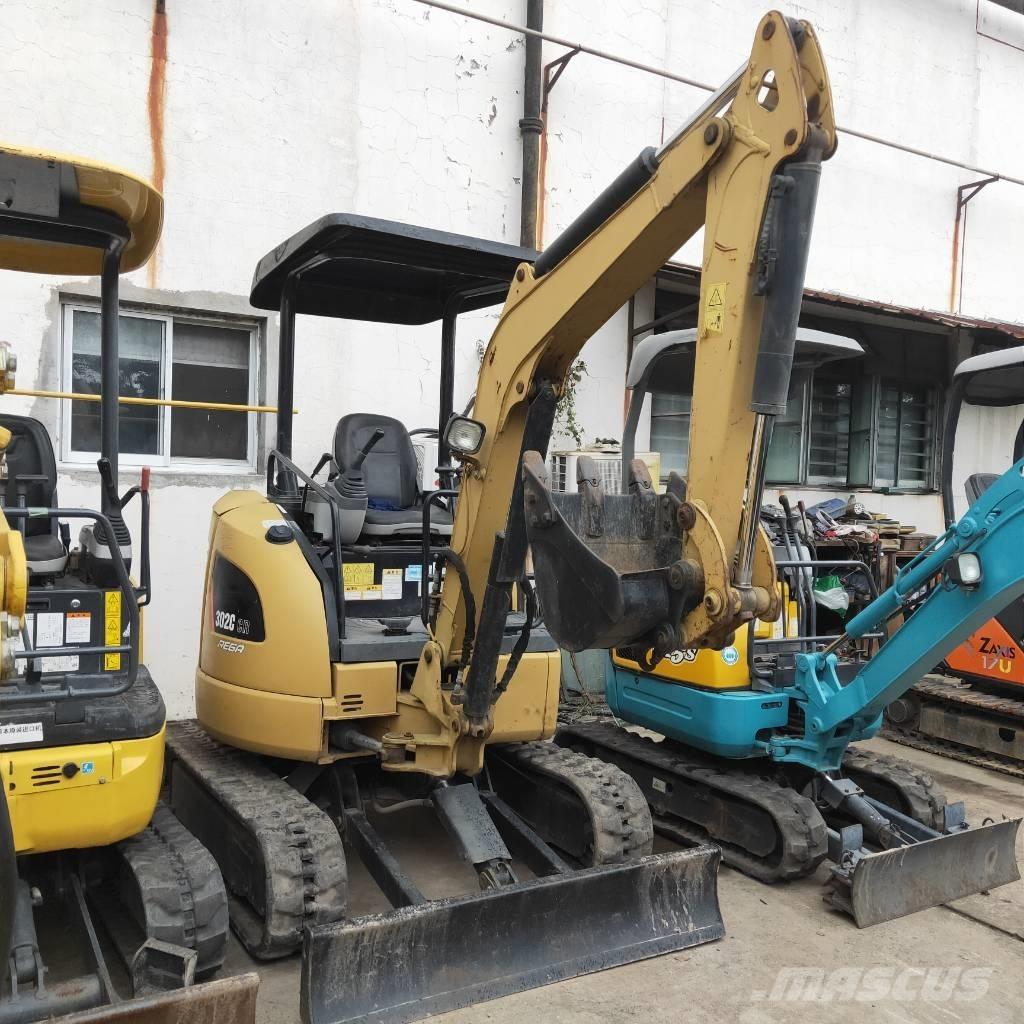 CAT 302CR Mini kotrók < 7t